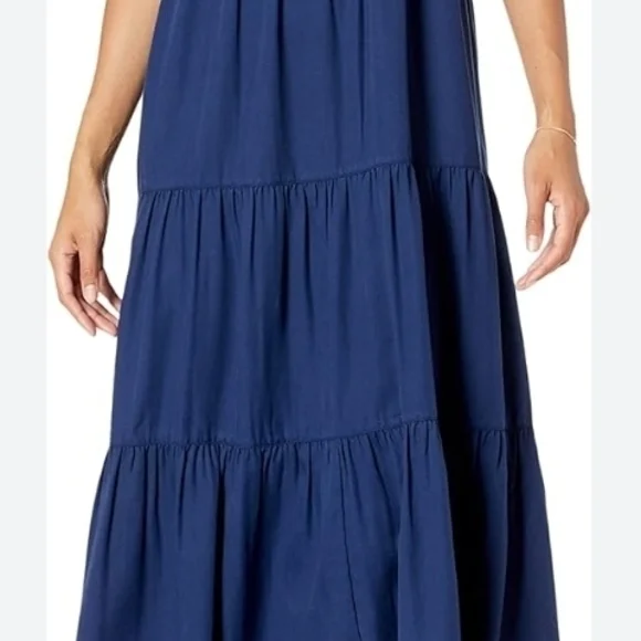Elegant Navy Maxi Dress - Picture 11 of 11